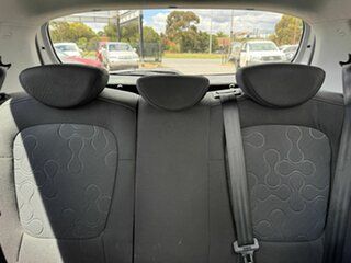 2011 Hyundai i20 PB MY11 Active Silver 5 Speed Manual Hatchback