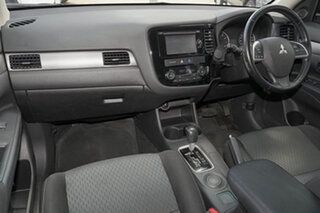 2014 Mitsubishi Outlander ZJ MY14.5 ES 2WD Black 6 Speed Constant Variable Wagon