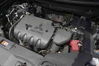2014 Mitsubishi Outlander ZJ MY14.5 ES 2WD Black 6 Speed Constant Variable Wagon