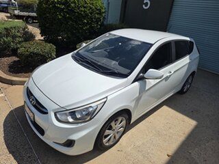 2017 Hyundai Accent RB4 MY17 Active White 6 Speed CVT Auto Sequential Hatchback