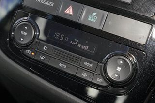2014 Mitsubishi Outlander ZJ MY14.5 ES 2WD Black 6 Speed Constant Variable Wagon