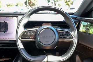 2026 Mazda CX-6E GR E35 Azami Crystal White Pearl / Jet Blac 1 Speed Reduction Gear Wagon