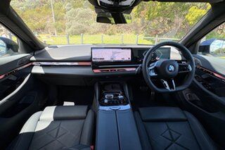 2026 BMW 5 G60 40D Xdrive Tansanitblau Ii Metallic 8 Speed Automatic Steptronic Sedan