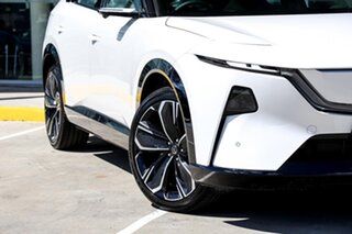 2026 Mazda CX-6E GR E35 Azami Crystal White Pearl / Jet Blac 1 Speed Reduction Gear Wagon