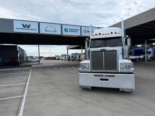 2015 Western Star 4900 Series 4900FXT Manual.