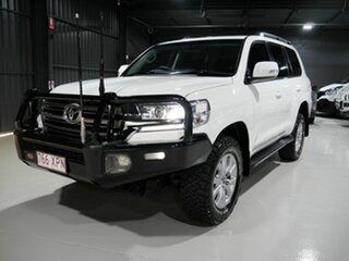 2017 Toyota Landcruiser VDJ200R VX White 6 Speed Sports Automatic Wagon.
