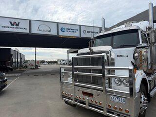 2005 Western Star 4800 Series 4864FX Manual.